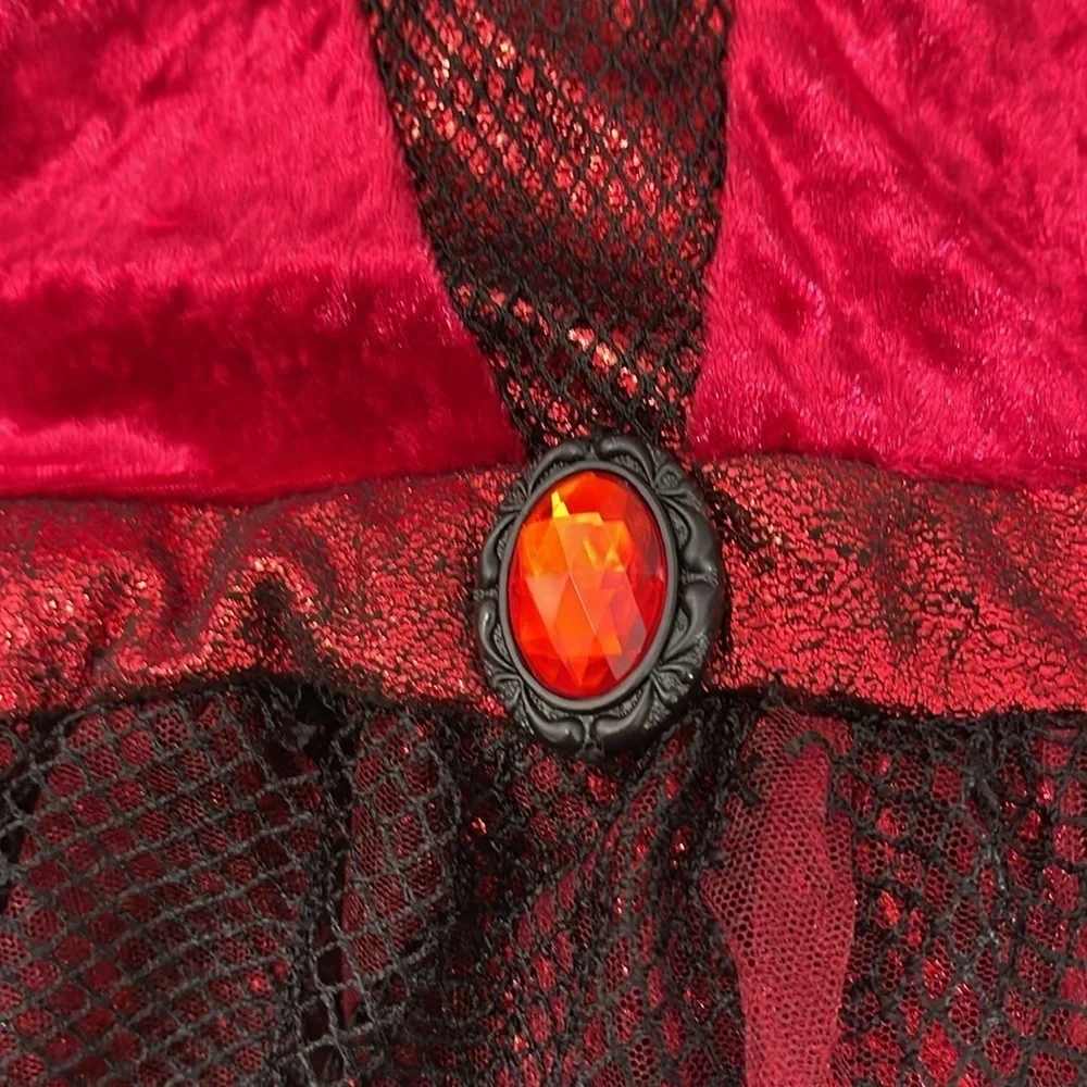Spirit Halloween devil costume youth 4/6